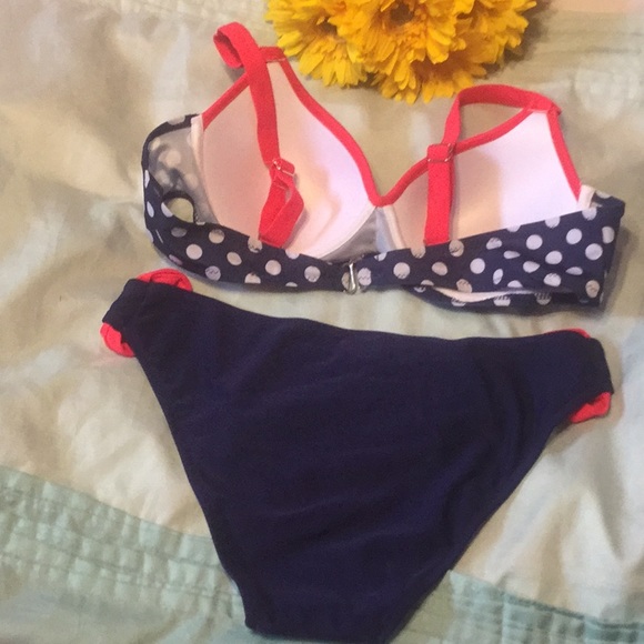 NAVY BLUE MOLDED CUP BIKINI WITH WHITE POLKA DOTS - Picture 3 of 8